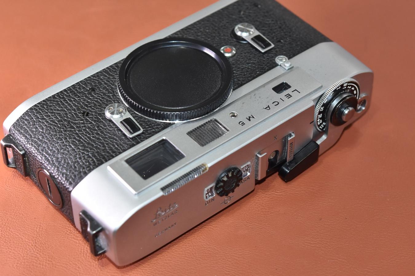 LEICA M5 Silver 前期型 2吊り 【129万台1971年製】
