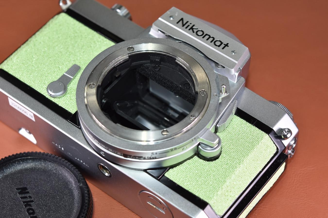 【リメイクカメラ】Nikomat FTN シルバー モルト交換済 【純正アクセサリーシュー付】
