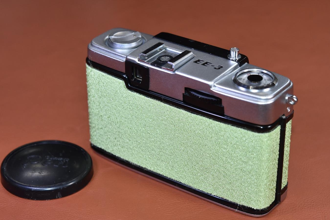 【リメイクカメラ】OLYMPUS PEN EE-3 モルト交換済 【Olympus D.Zuiko 28/3.5 レンズ搭載】