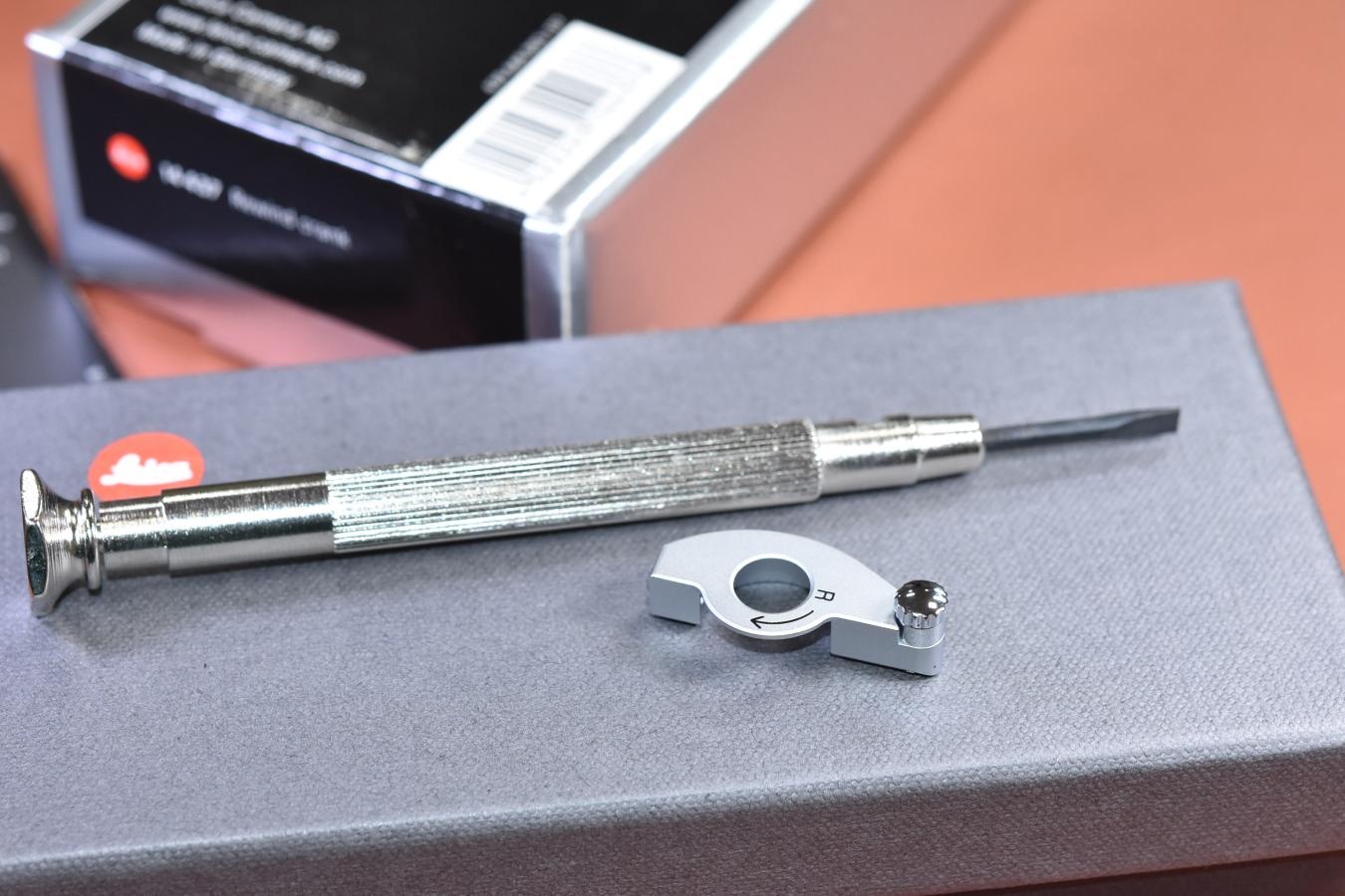 【希 少】LEICA Rewind crank Silver 14437 元箱付【LEICA MP用】