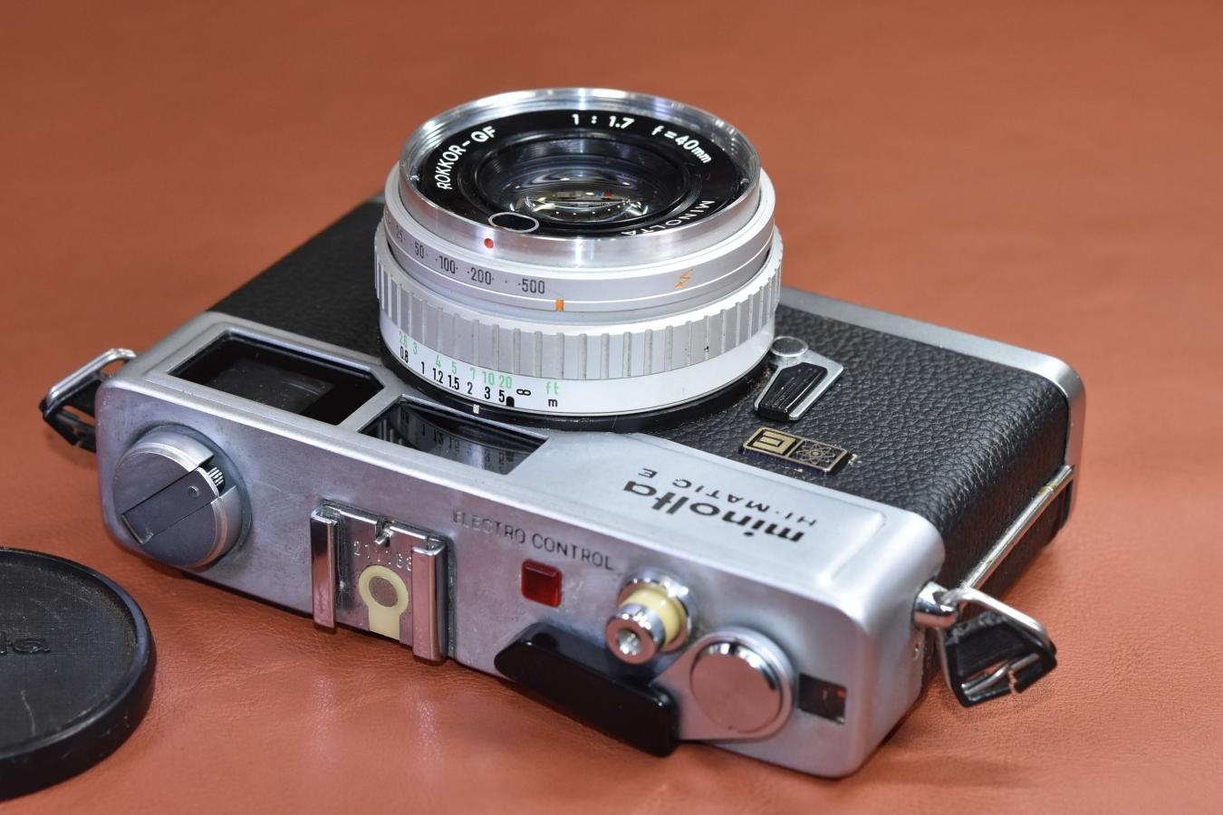 minolta HI-MATIC E Silver モルト交換済 【ROKKOR-QF 40/1.7  レンズ搭載】