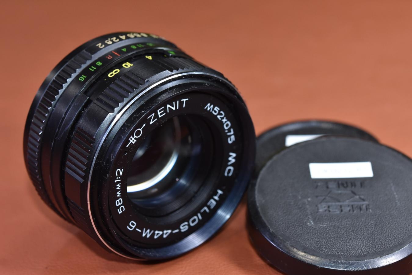 【希 少】HELIOS-44M-6  58mm F2 【ぐるぐるボケで有名なオールドレンズ M42マウントレンズ】