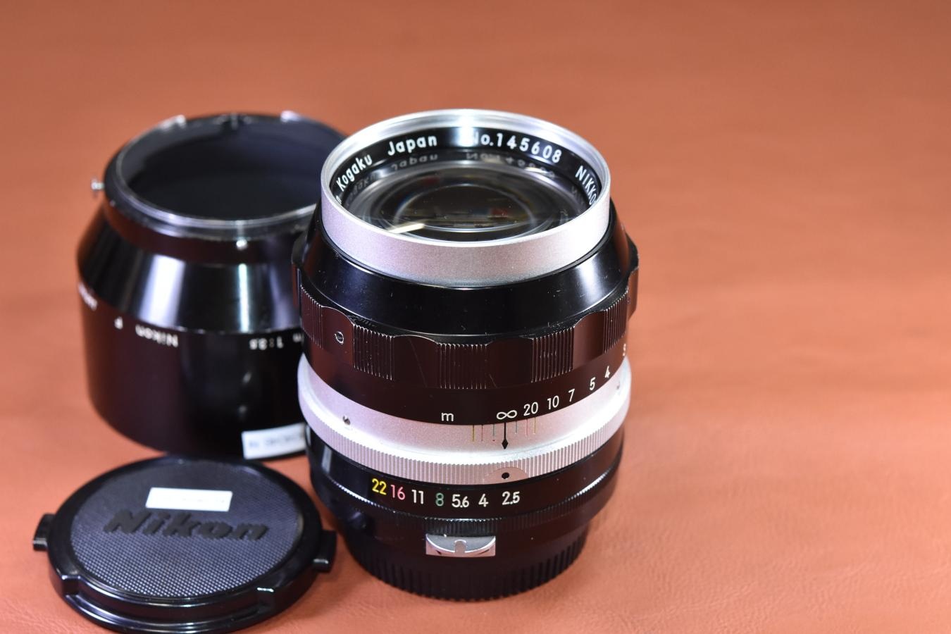 【希 少】Nippon Kogaku NIKKOR-P Auto 10.5cm F2.5 【純正メタルフードcm表示・Nikon F刻印付】