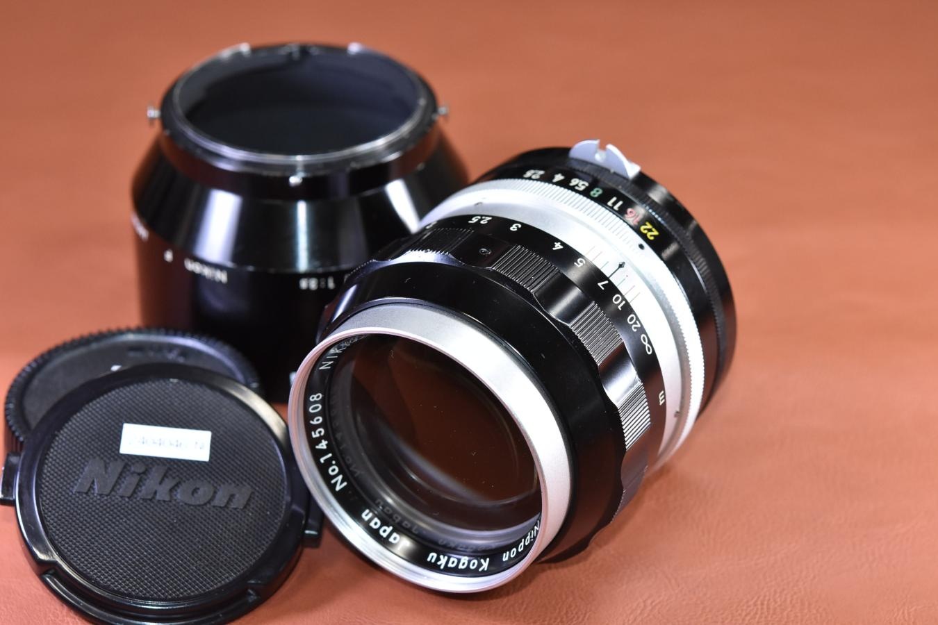 【希 少】Nippon Kogaku NIKKOR-P Auto 10.5cm F2.5 【純正メタルフードcm表示・Nikon F刻印付】