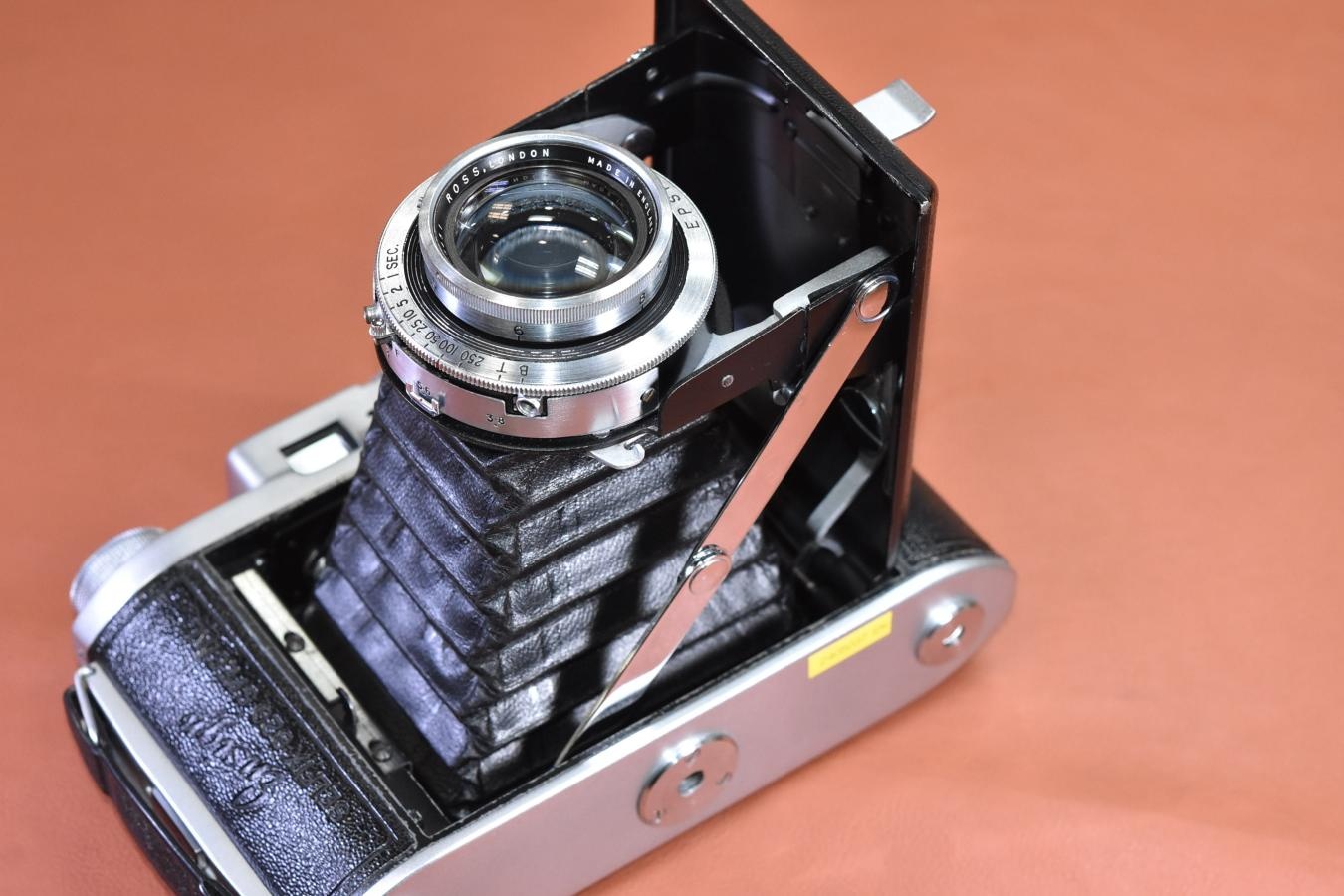 【希 少】ENSIGN SELFIX 820 SPECIAL 【ROSS LONDON XPRES 105/3.8 レンズ搭載】