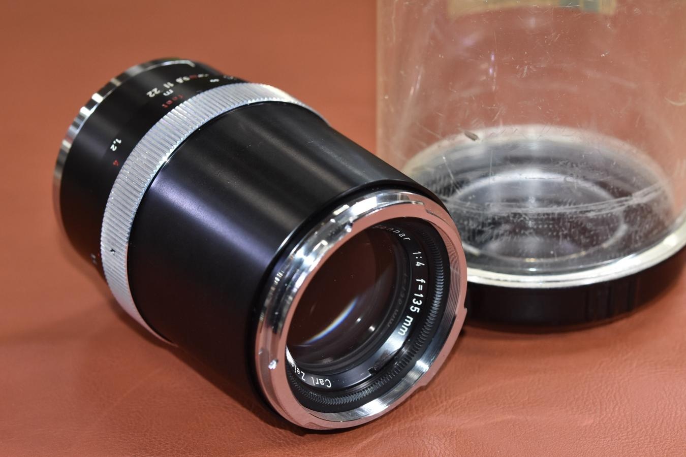 Carl Zeiss Sonnar 135mm F4 Black 純正プラスチックケース付 【CONTAREXマウントレンズ】
