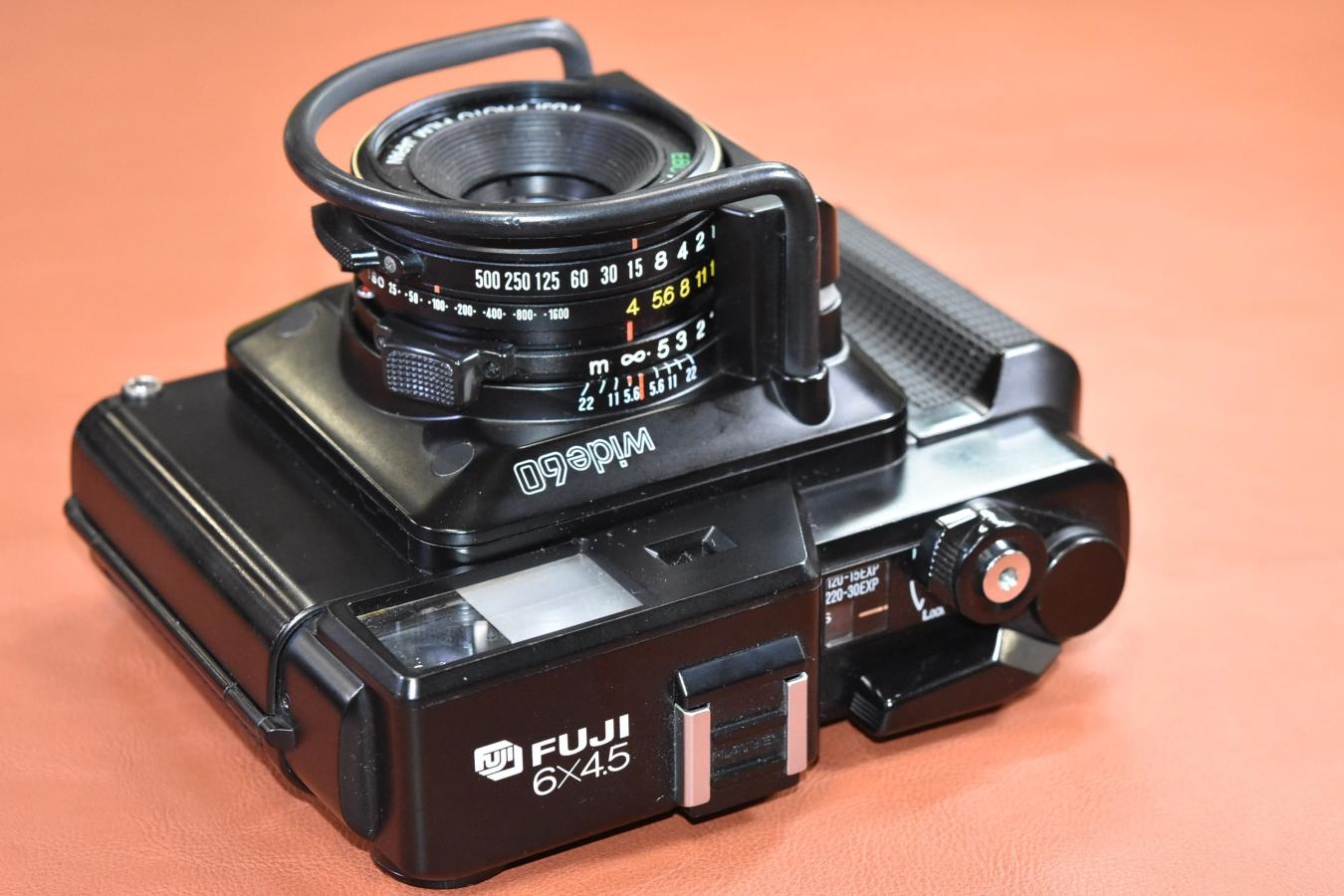 【希 少】FUJIFILM GS645S Professional【EBC FUJINON W 60/4 レンズ搭載】