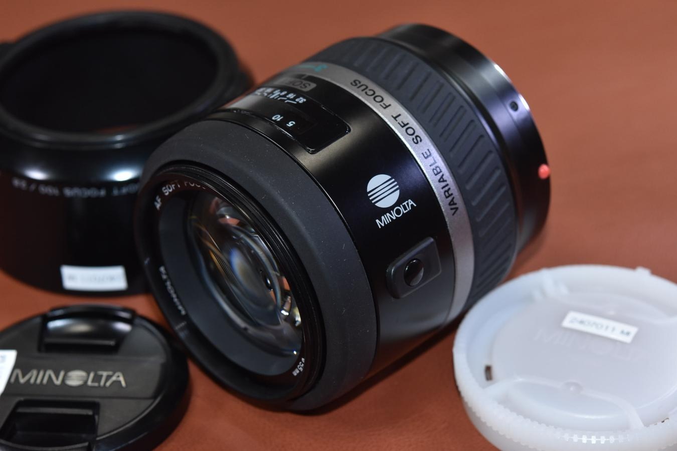MINOLTA AF SOFT FOCUS 100mm F2.8 純正フード付【SONY Aマウントレンズ】