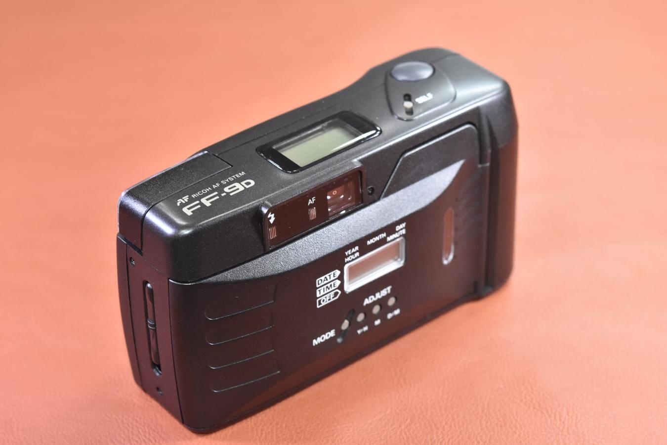 RICOH FF-9D 【RICOH LENS 35/3.5 レンズ搭載】