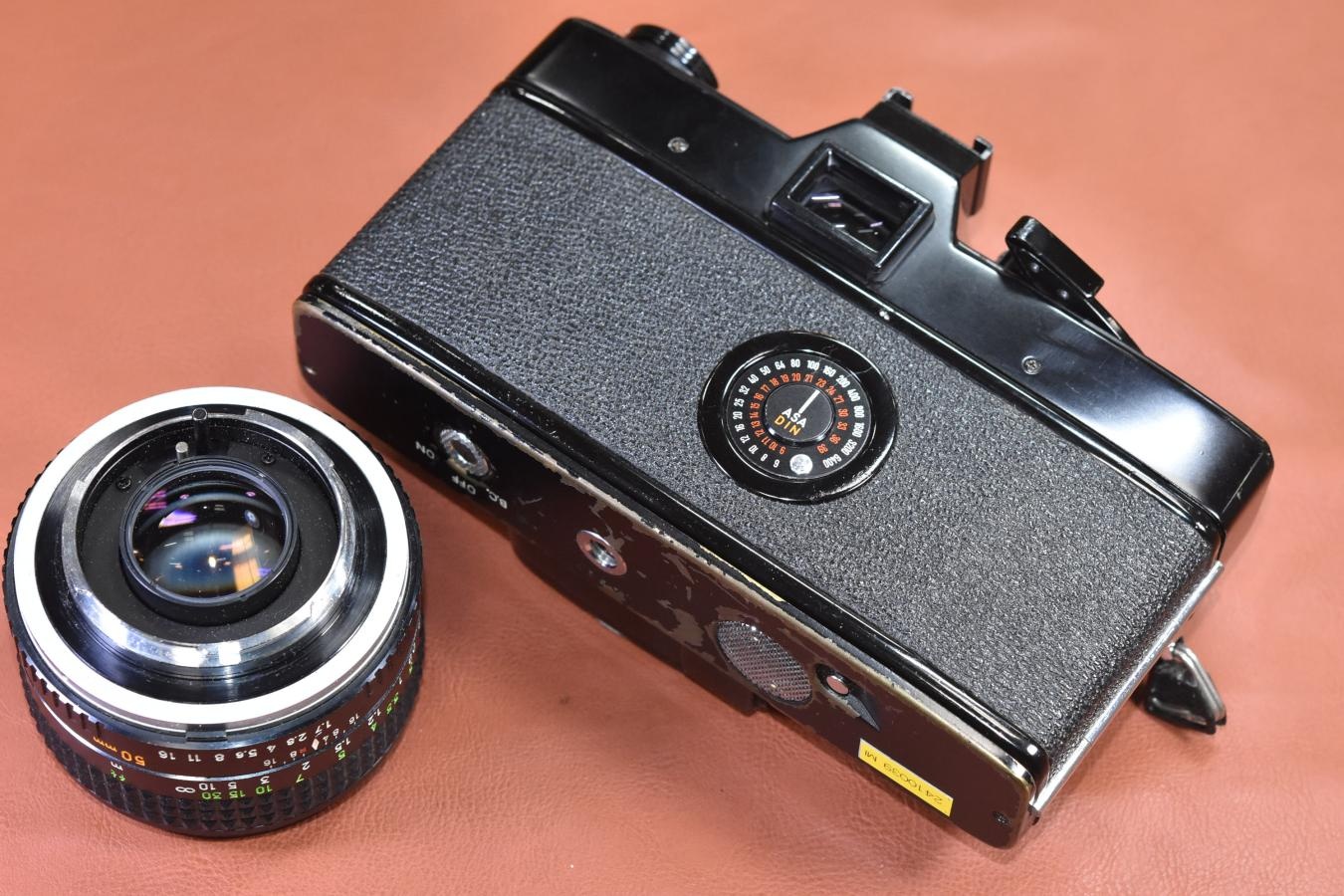 minolta SRT101 Black MC ROKKOR-PF 50/1.7付