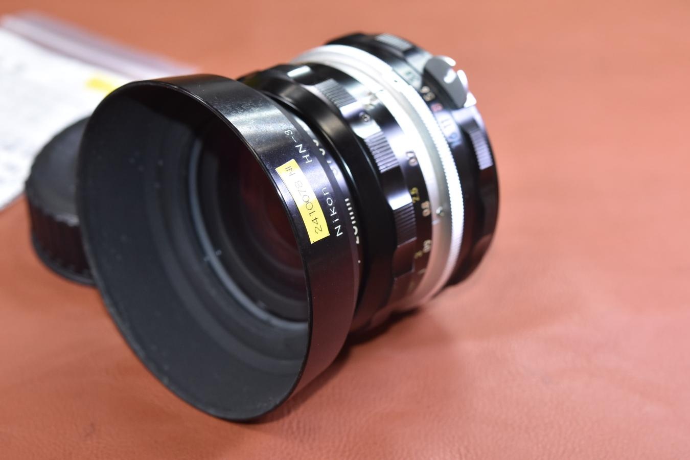 Nikon NIKKOR-H・C  Auto 28mm F3.5 整備済 【純正メタルフードHN-3付】