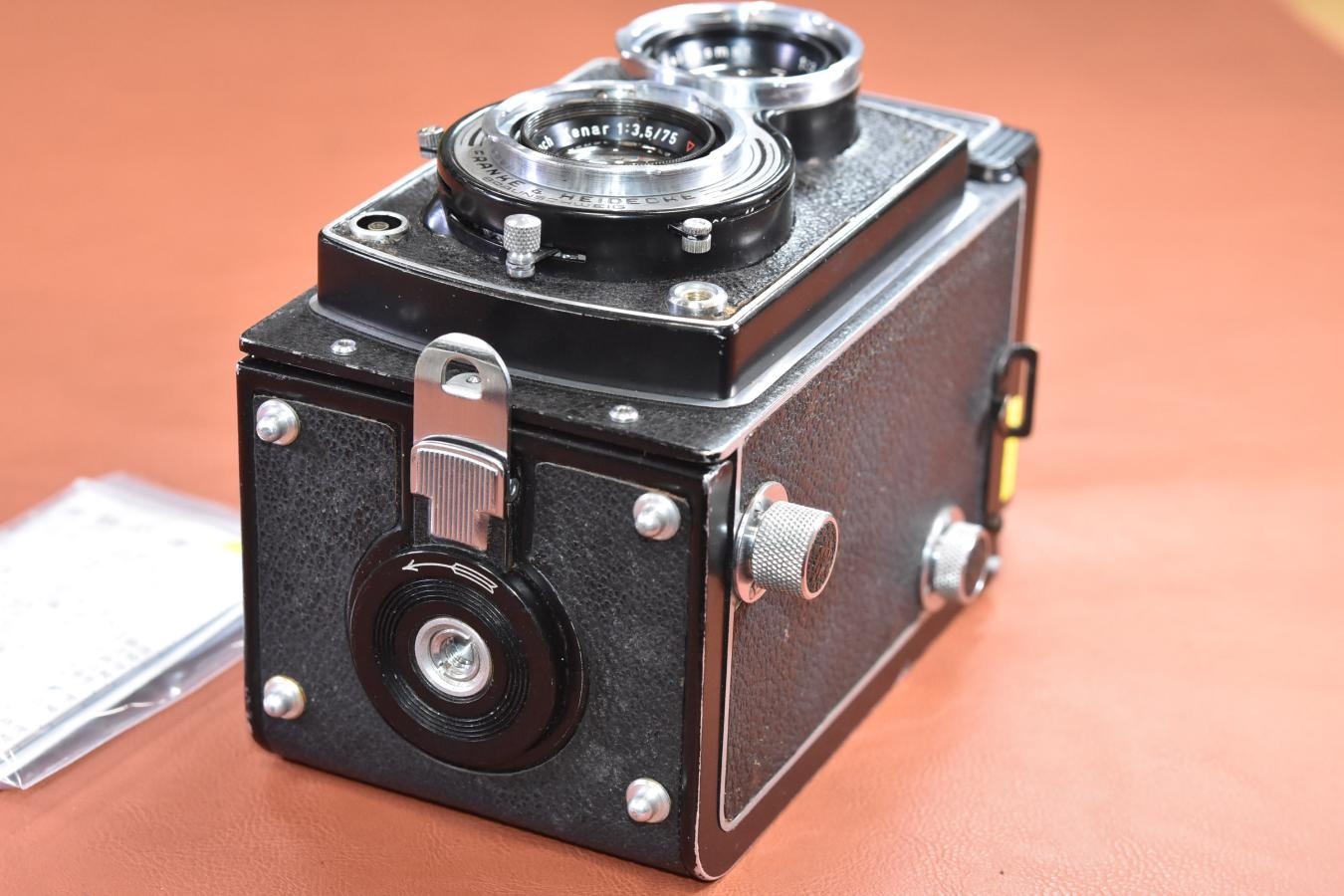 ROLLEICORD III 整備済 【Schneider-Krezunach Xenar 75/3.5 レンズ搭載】