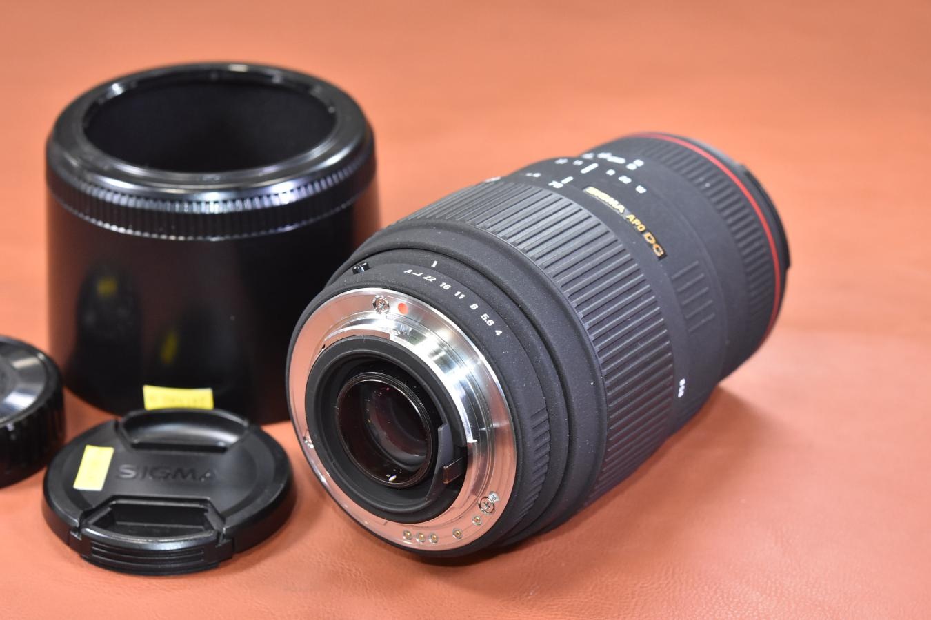 SIGMA  APO 70-300mm F4-5.6 DG 純正フード付 【PENTAX Kマウントレンズ】