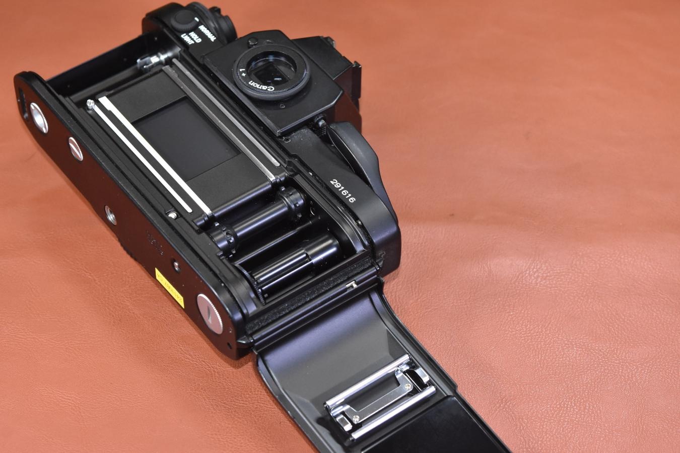 Canon NEW F-1 AE 【視度補正レンズ+1装着】