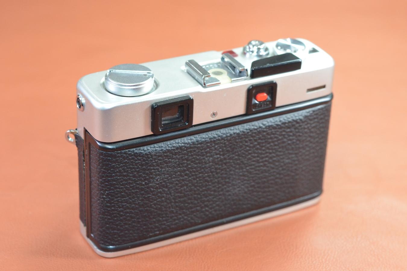 minolta HI-MATIC F Silver【MINOLTA ROKKOR 38/2.7レンズ搭載】