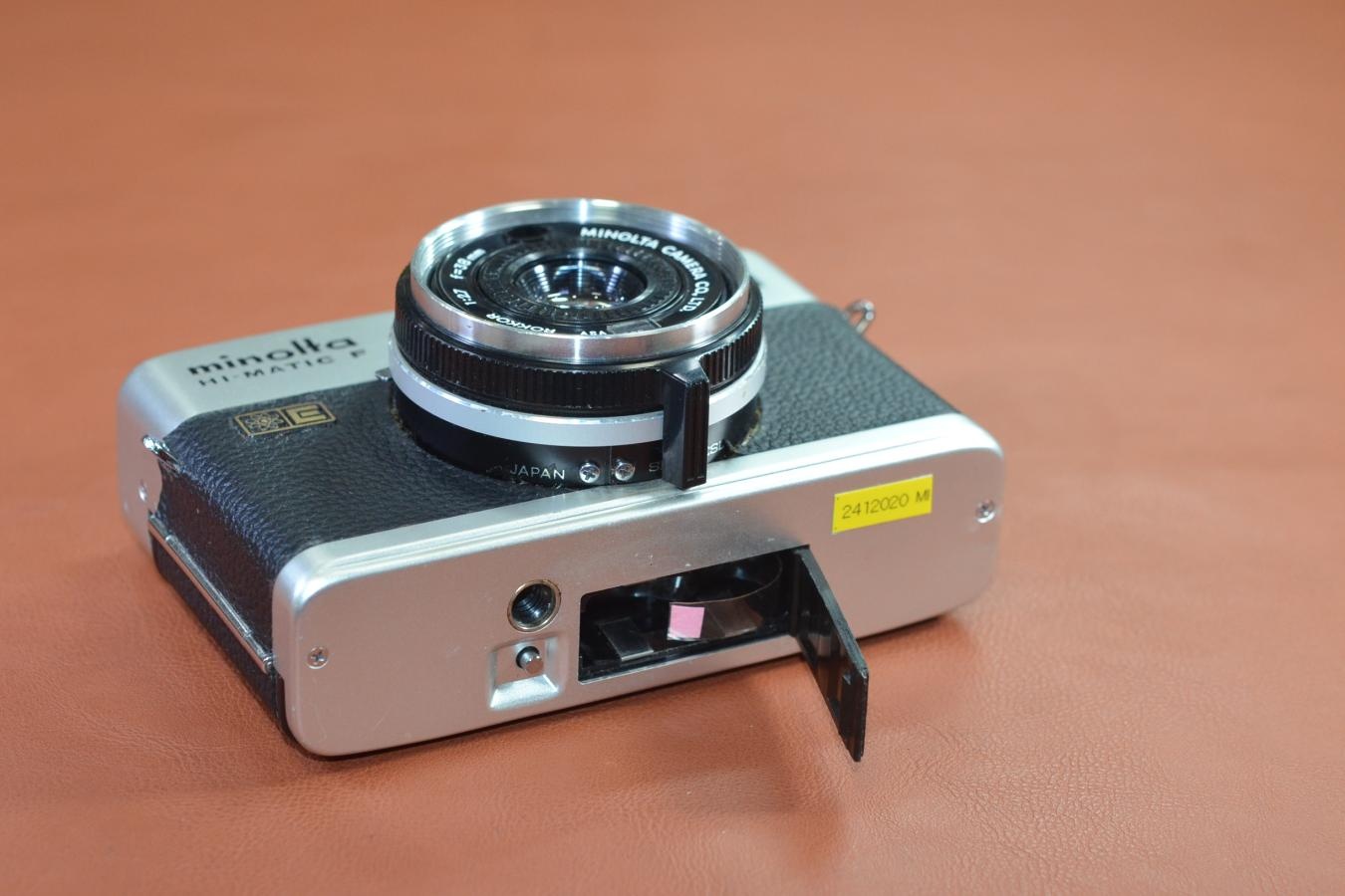 minolta HI-MATIC F Silver【MINOLTA ROKKOR 38/2.7レンズ搭載】