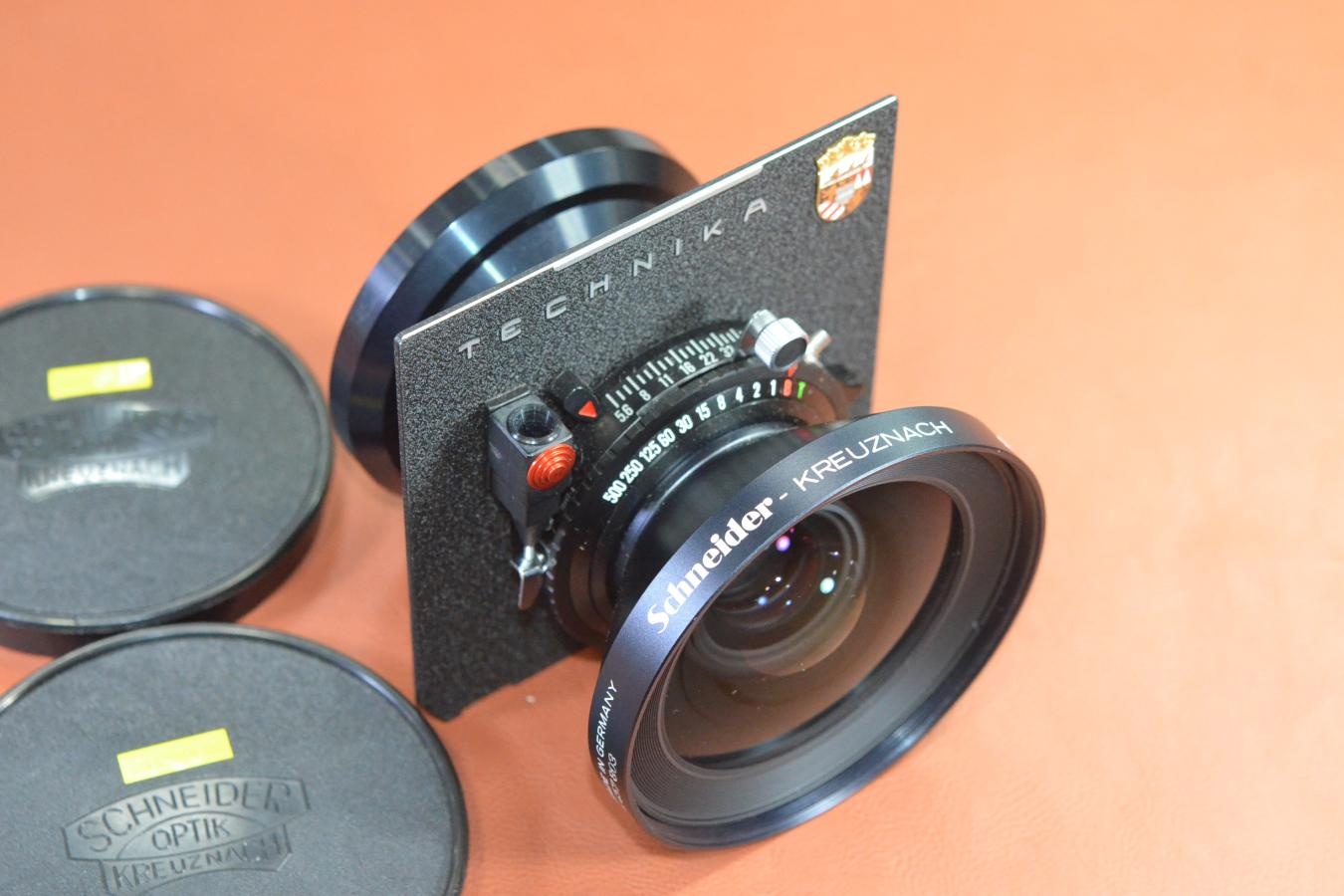 Schneider-Kreuznach SUPER-ANGULON 90mm F5.6 MC【TECNIKAボード付】※キレイな物をお探しの方必見!!自信ありの逸品!!