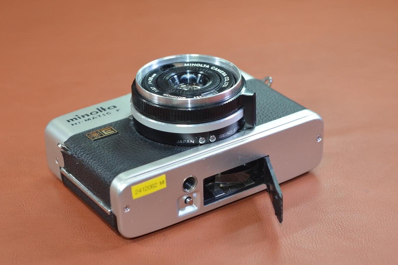 minolta HI-MATIC F Silver モルト交換済【MINOLTA ROKKOR 38/2.7レンズ搭載】