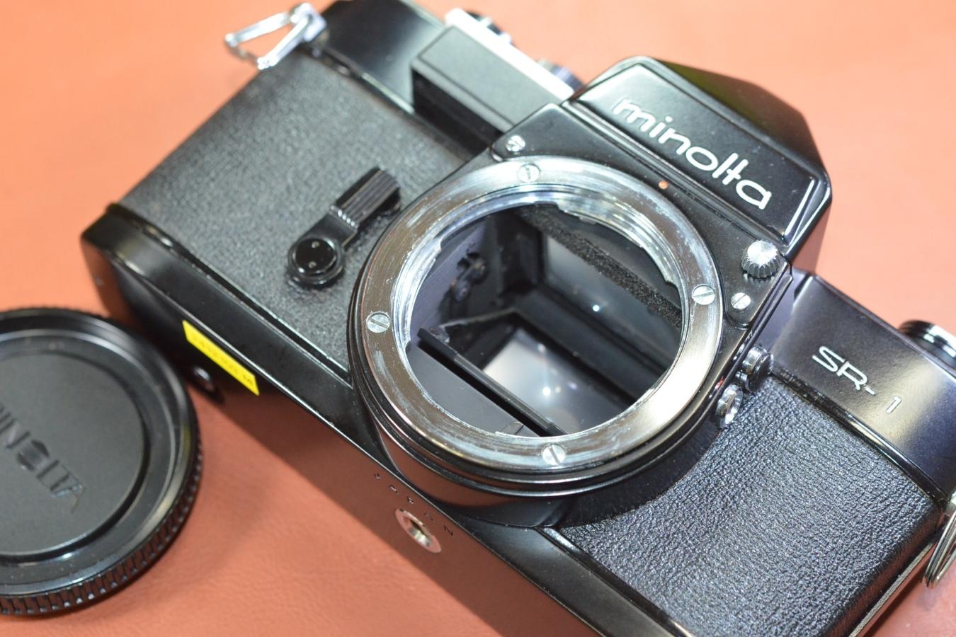 【希 少】minolta SR-1 Black 【貴重な露出計接続部カバー付】※キレイな物をお探しの方必見!!自信ありの逸品!!