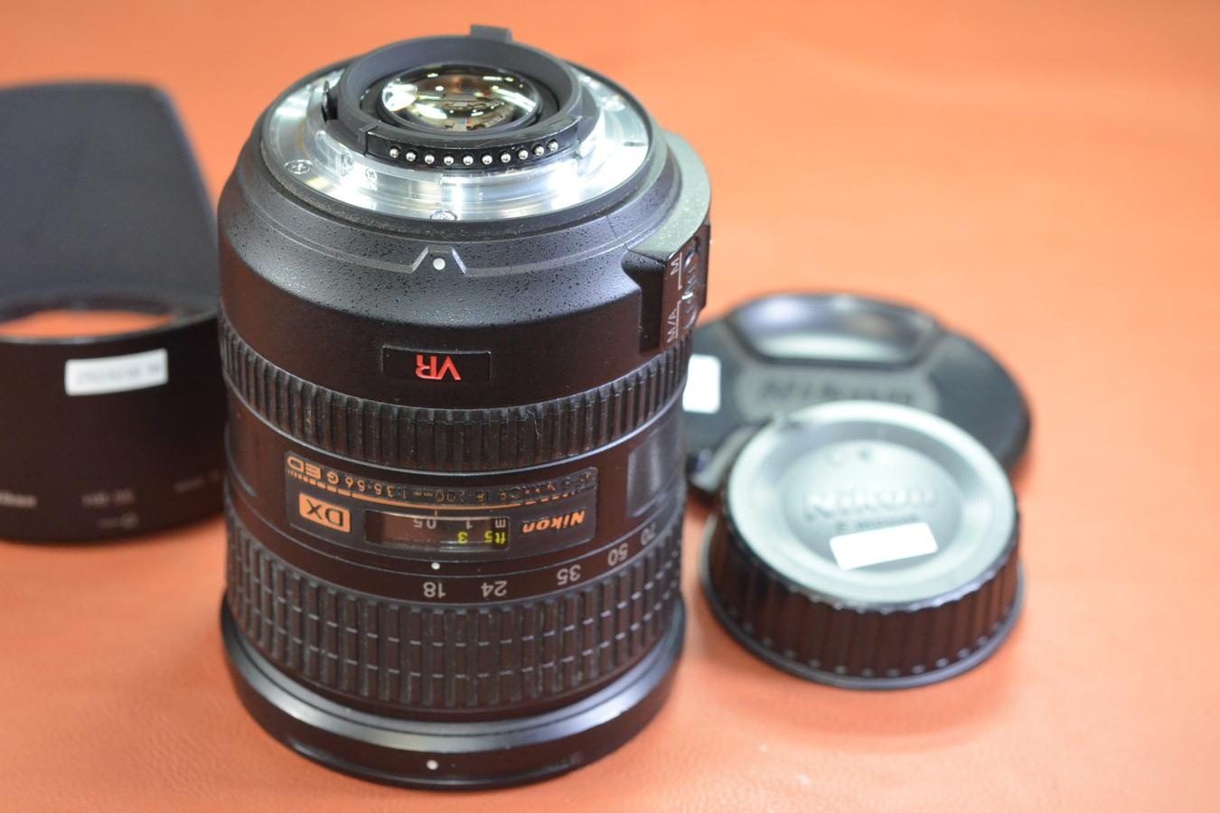 【B級特価品】Nikon AF-S DX NIKKOR 18-200mm F3.5-5.6G ED VR【純正フードHB-35付】