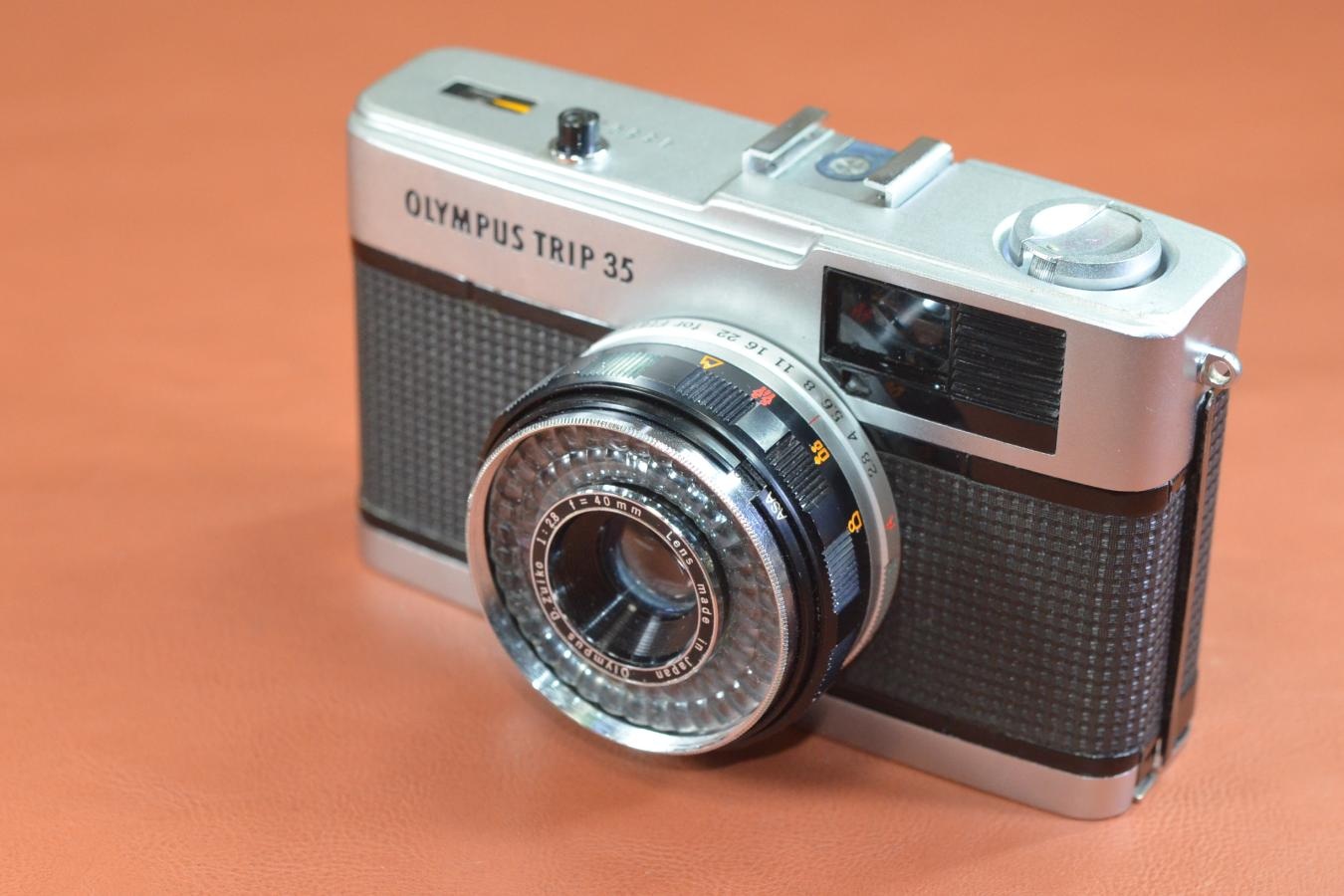 OLYMPUS TRIP 35 Silver モルト交換済【Olympus D.Zuiko 40/2.8 レンズ搭載】