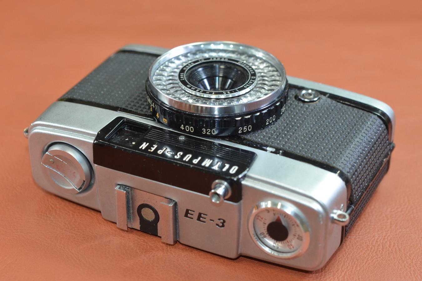 OLYMPUS PEN EE-3 モルト交換済【Olympus D.Zuiko 28/3.5 レンズ搭載】