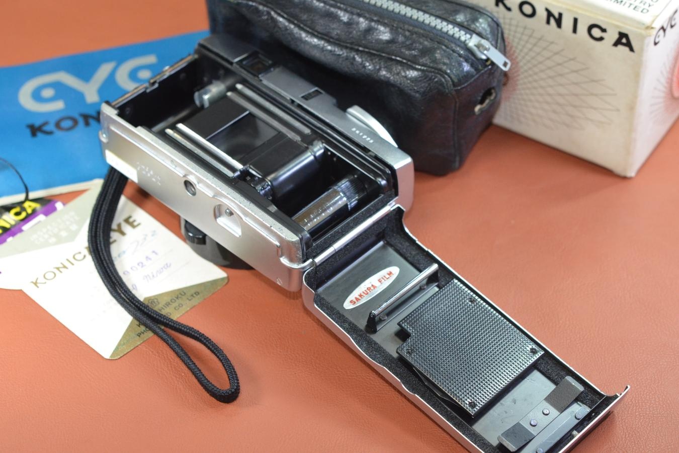 【コレクション向け】KONICA EYE モルト交換済 元箱付一式 【KONICA HEXANON 30/1.9 レンズ搭載】※キレイな物をお探しの方必見!!自信ありの逸品!!