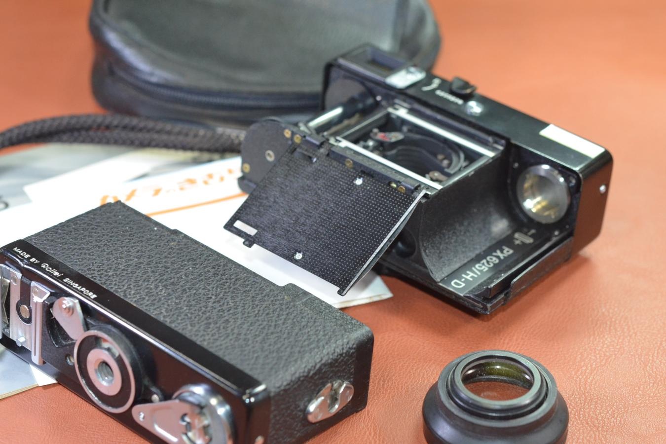 Rollei 35  Black  純正フード、ケース、ストラップ、取説付 【Tessar 40/3.5 レンズ搭載】