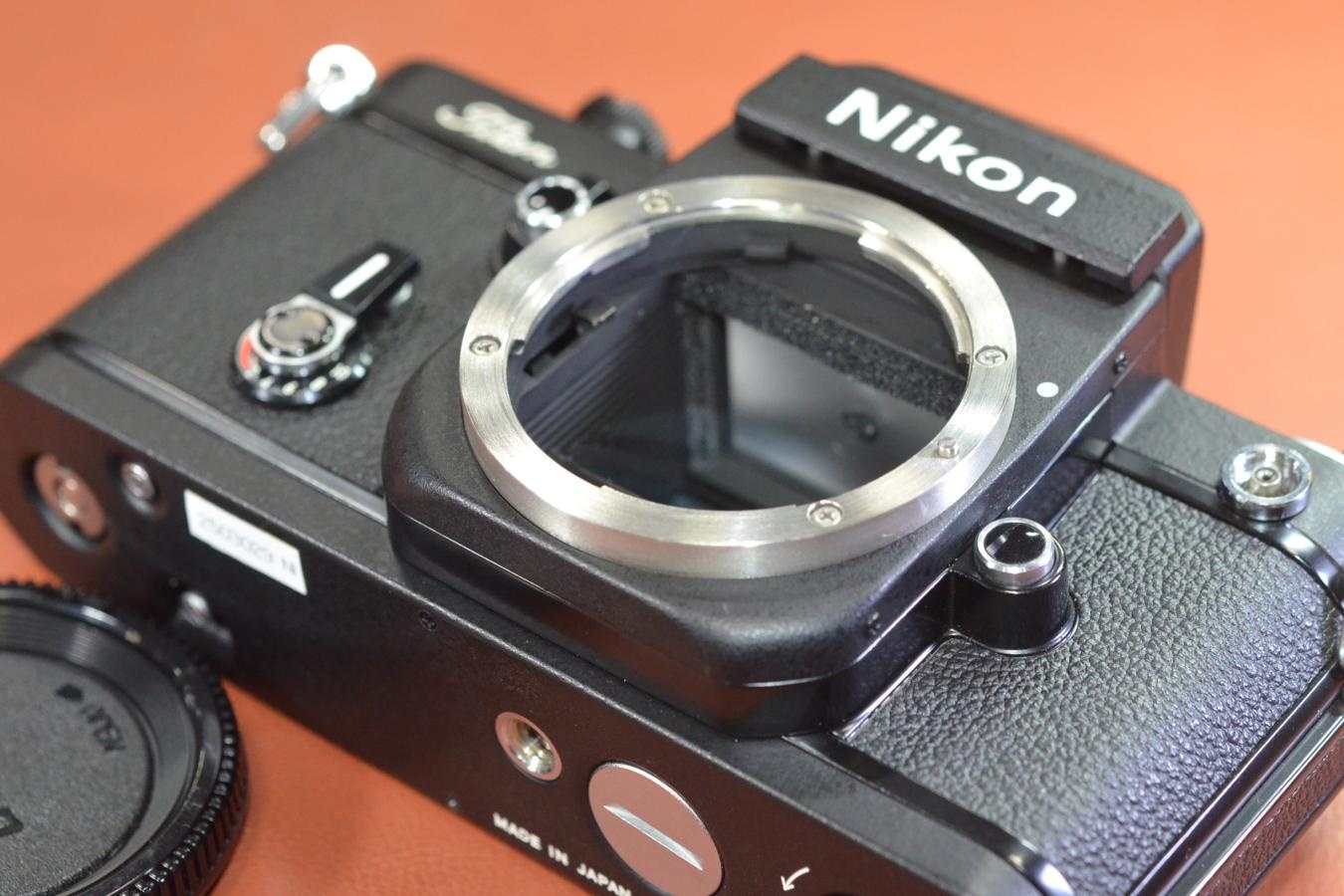 Nikon F2 Titan ネーム入り【キレイな物をお探しの方必見!!自信ありの逸品!!】
