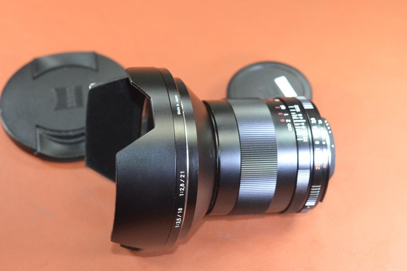 Carl Zeiss Distagon T* 21mm F2.8 ZF.2 純正メタルフード付 Nikon Ai-S用【キレイな物をお探しの方必見!!自信ありの逸品!!】