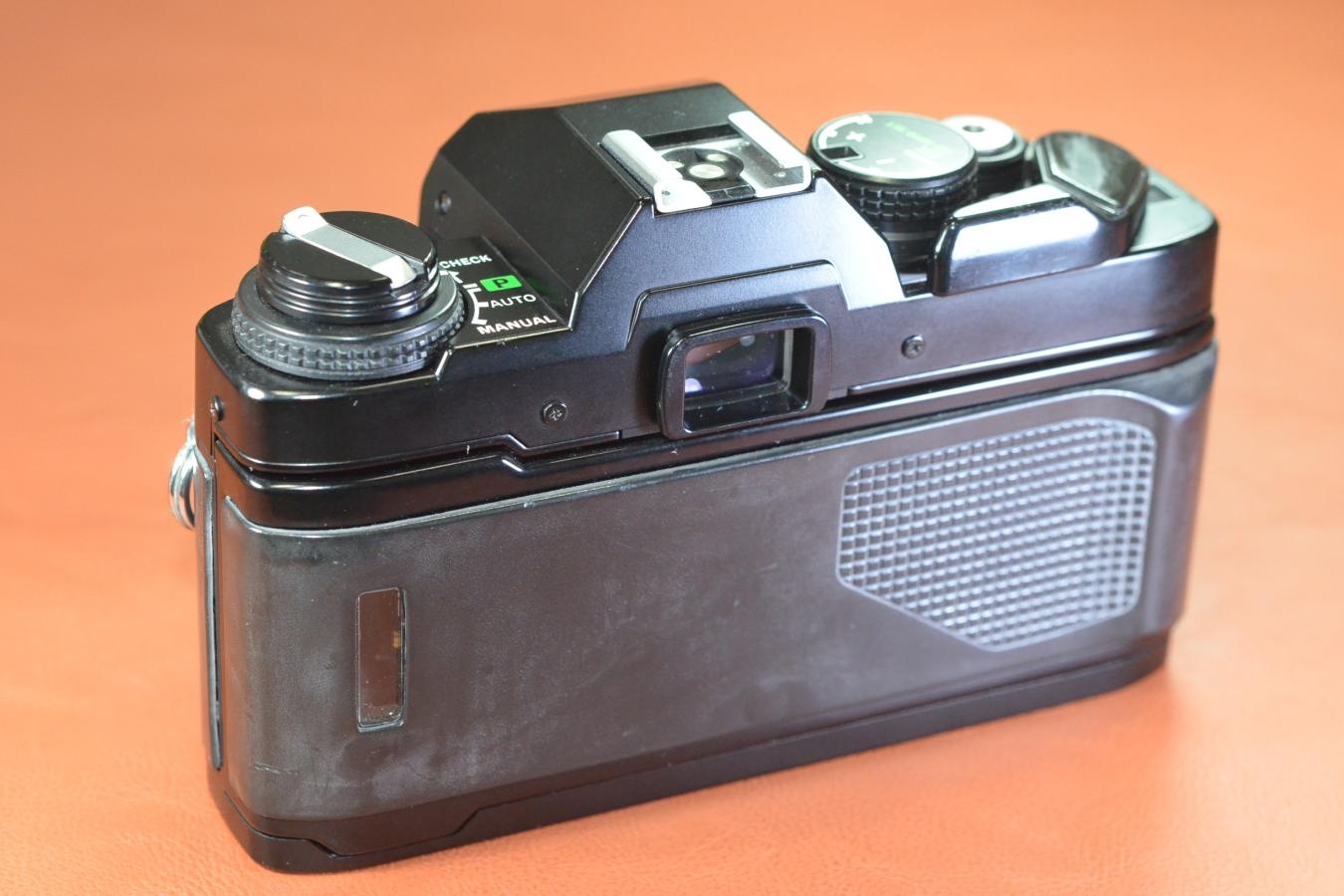 OLYMPUS OM40 PROGRAM Black
