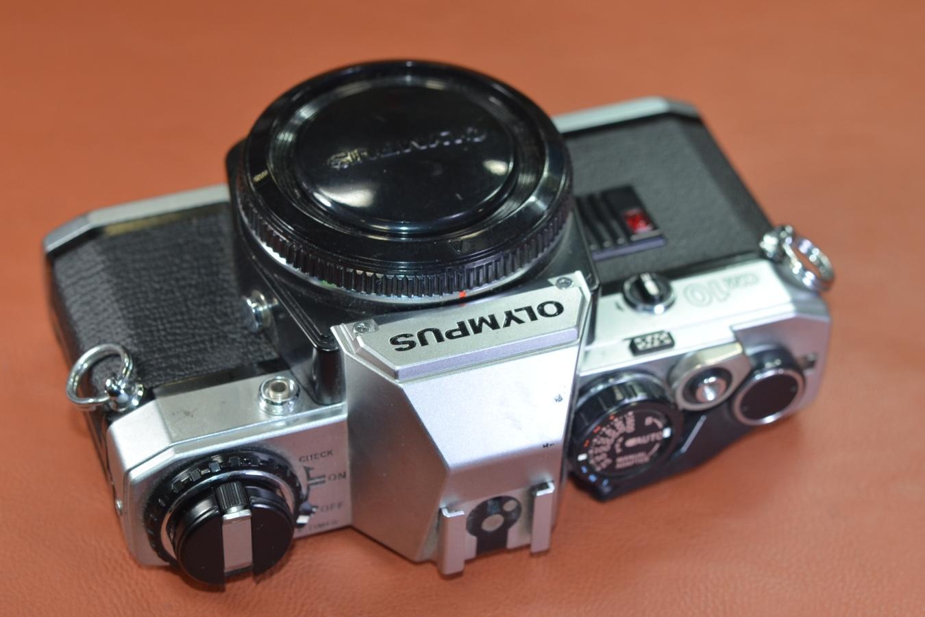 OLYMPUS OM10 Silver