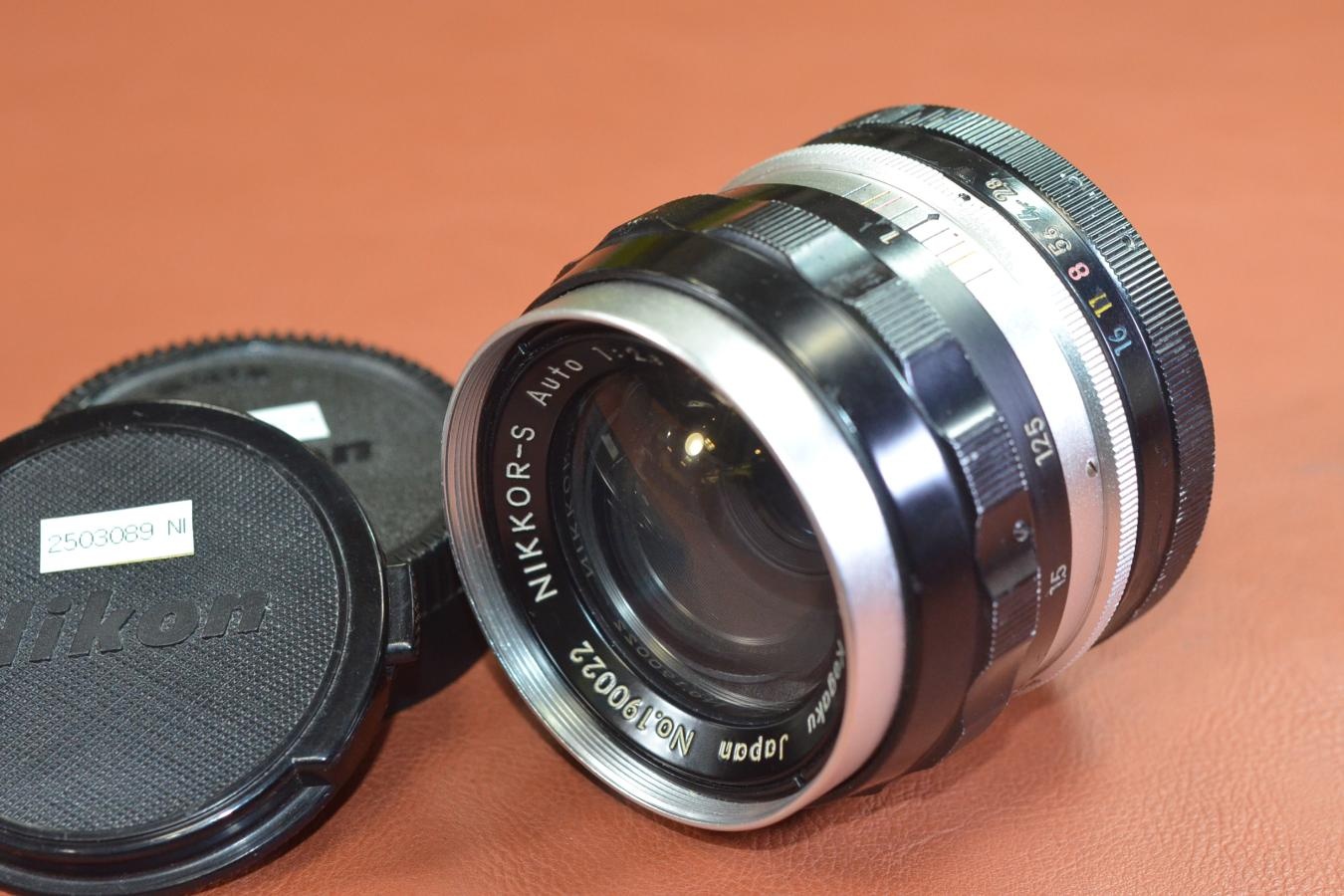 【B級特価品】 Nippon Kogaku NIKKOR-S Auto 35mm F2.8