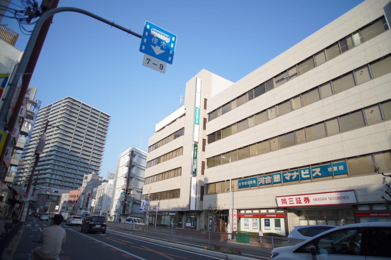 【希 少】LEICA  VARIO-ELMAR-R 21-35mm F3.5-4 ASPH. ROM 純正フード付【キレイな物をお探しの方必見!!自信ありの逸品!!】