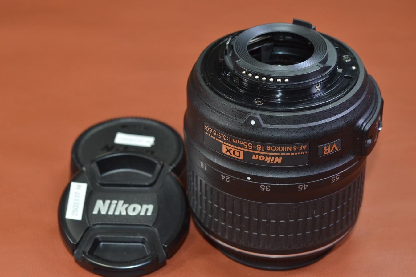 AF-S DX NIKKOR 18-55mm F3.5-5.6G VR 【キレイな物をお探しの方必見!!自信ありの逸品!!】