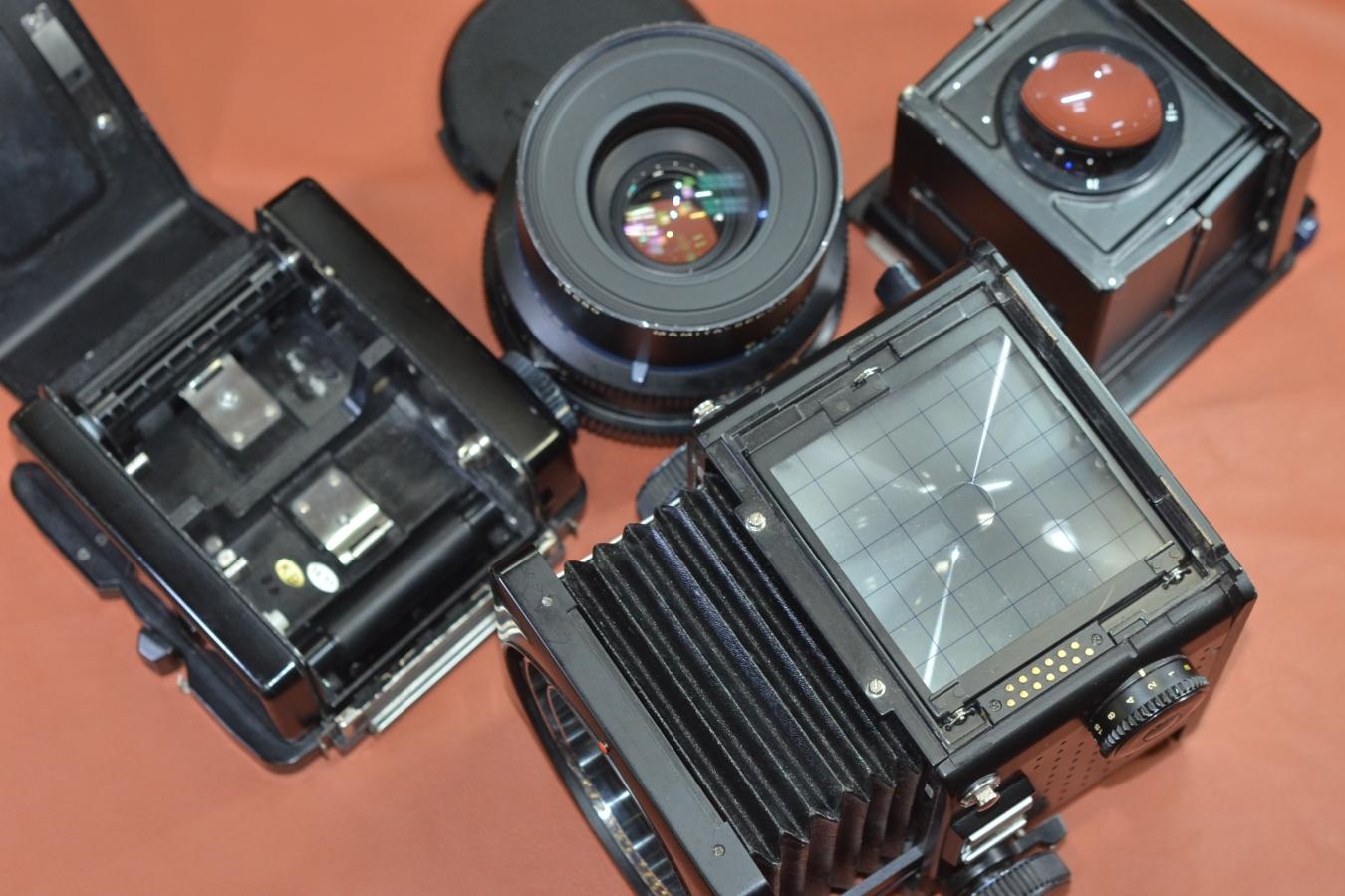 【希 少】Mamiya RZ67 PROFESSIONAL SEKOR Z 90/3.5W、120ROLL FILM HOLDER付 【モルト交換済】