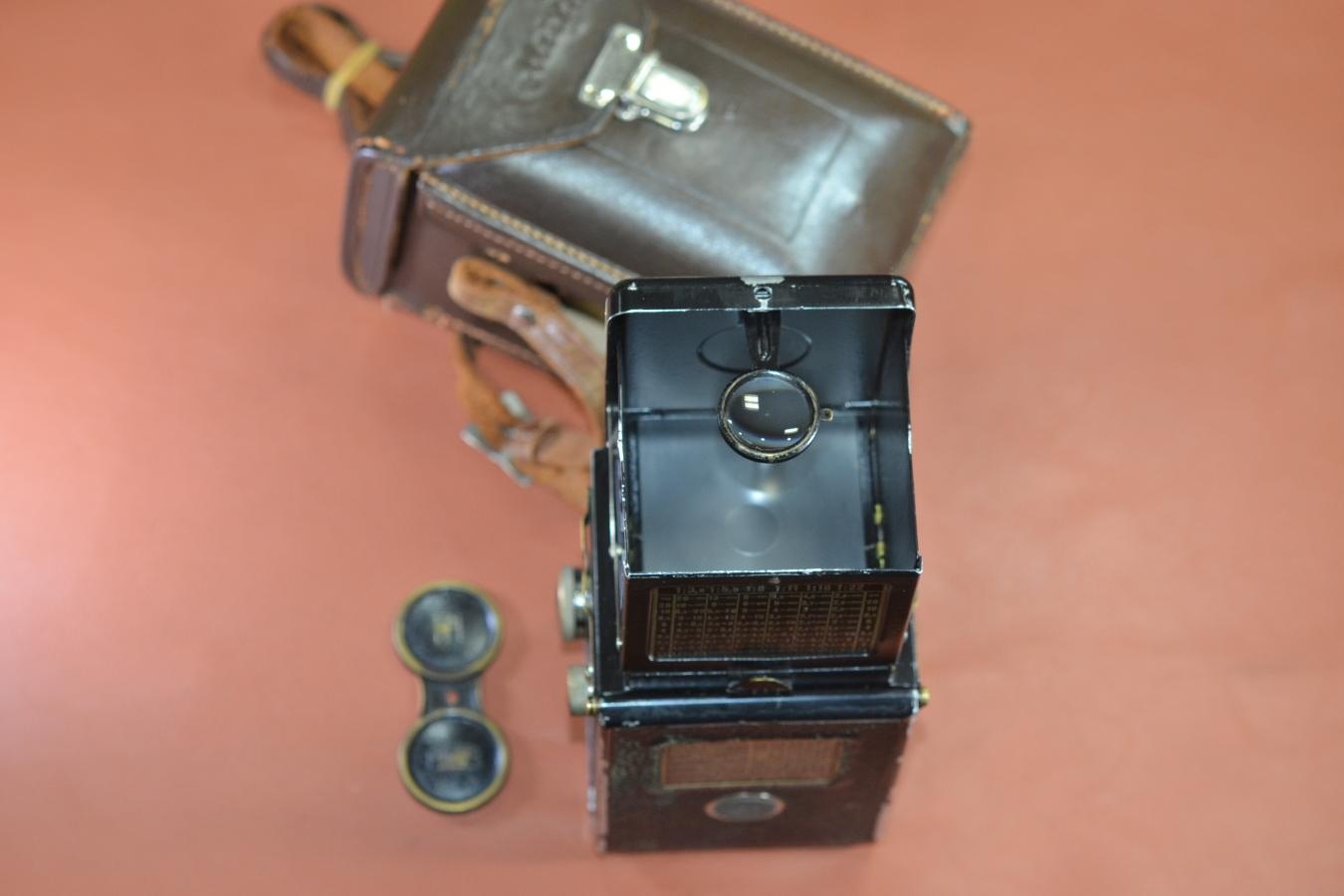 Rolleiflex Standard 純正ケース付【Carl Zeiss Jena Tessar 7.5cm F3.8 レンズ搭載】