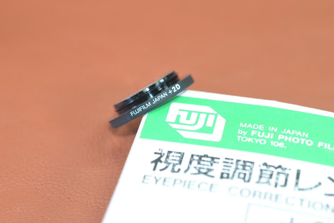 【希 少】FUJIFILM視度補正レンズ+2D 【GW690II、GW690III、GS645シリーズ用】※キレイな物をお探しの方必見!!自信ありの逸品!!