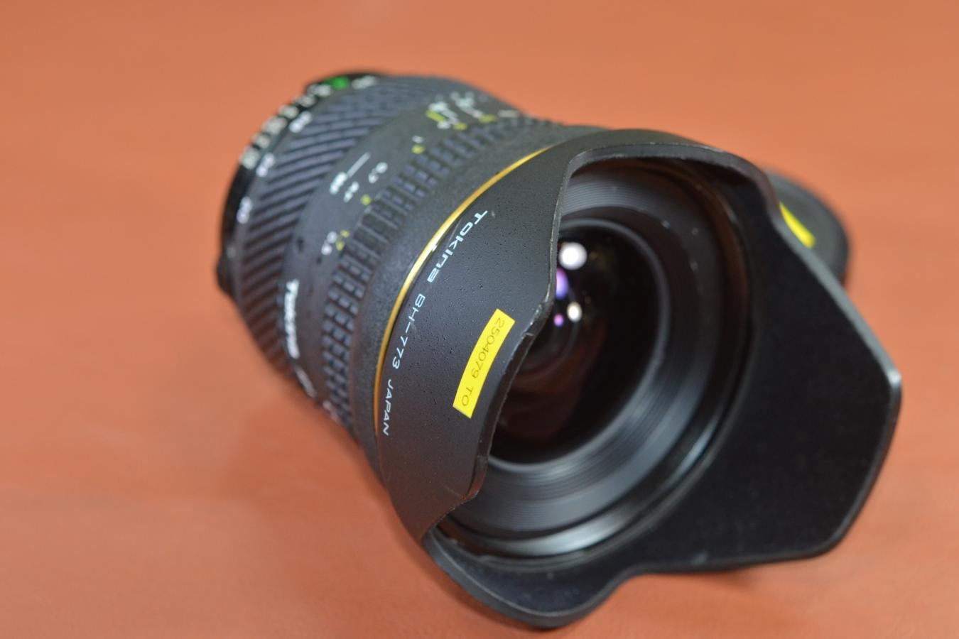 Tokina AT-X 235AF PRO SD20-35/2.8 純正フード付 【Nikon用】