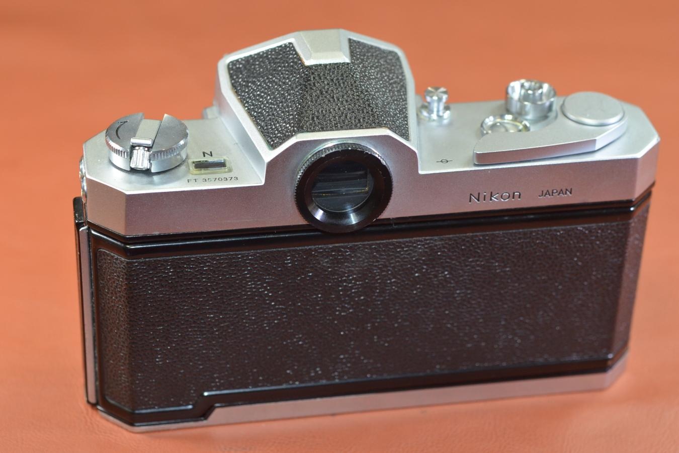 【B級特価品】 Nikomat FTN Silver 【モルト交換済】