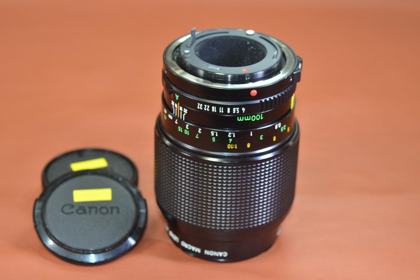 Canon NEW FD 100mm F4 MACRO 【カメラ女子に絶大な人気のオールドレンズ】