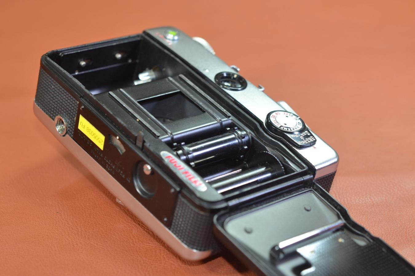 FUJICA Half 【FUJINON 2.8cm F2.8 レンズ搭載】※キレイな物をお探しの方必見!!自信ありの逸品!!