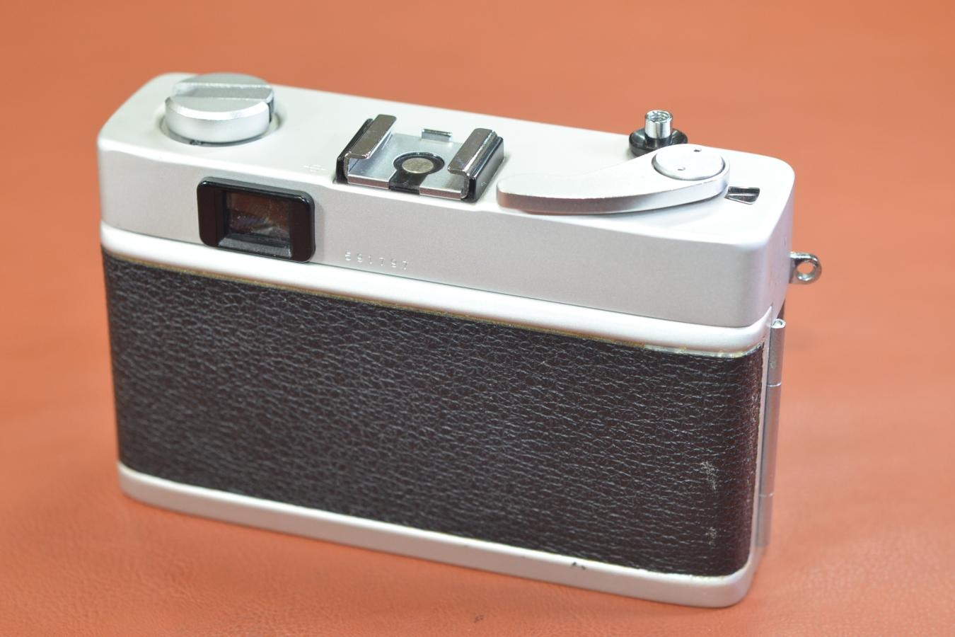KONICA C35 E&L Silver モルト交換済 【KONICA HEXANON 38/2.8 レンズ搭載】