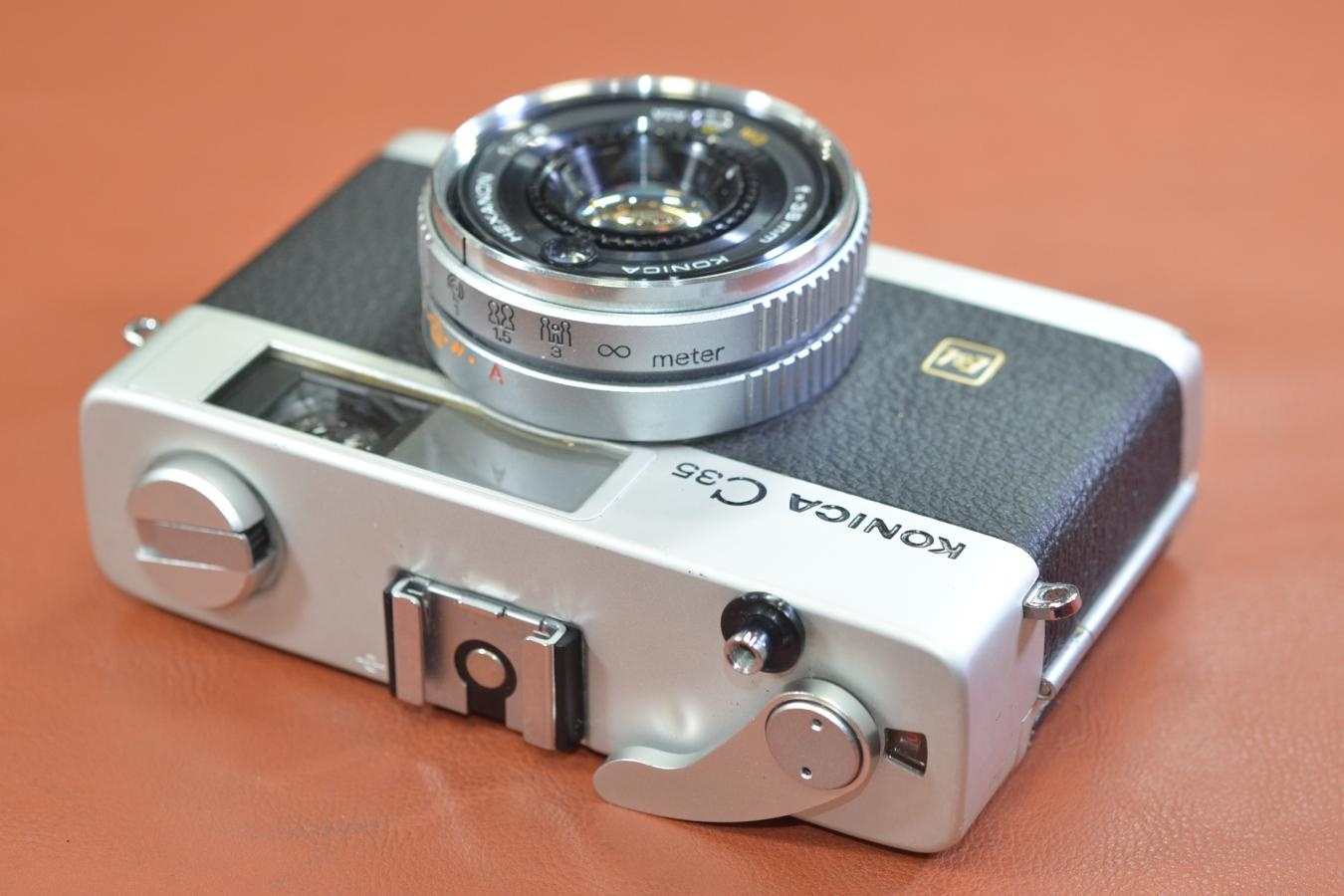 KONICA C35 E&L Silver モルト交換済 【KONICA HEXANON 38/2.8 レンズ搭載】