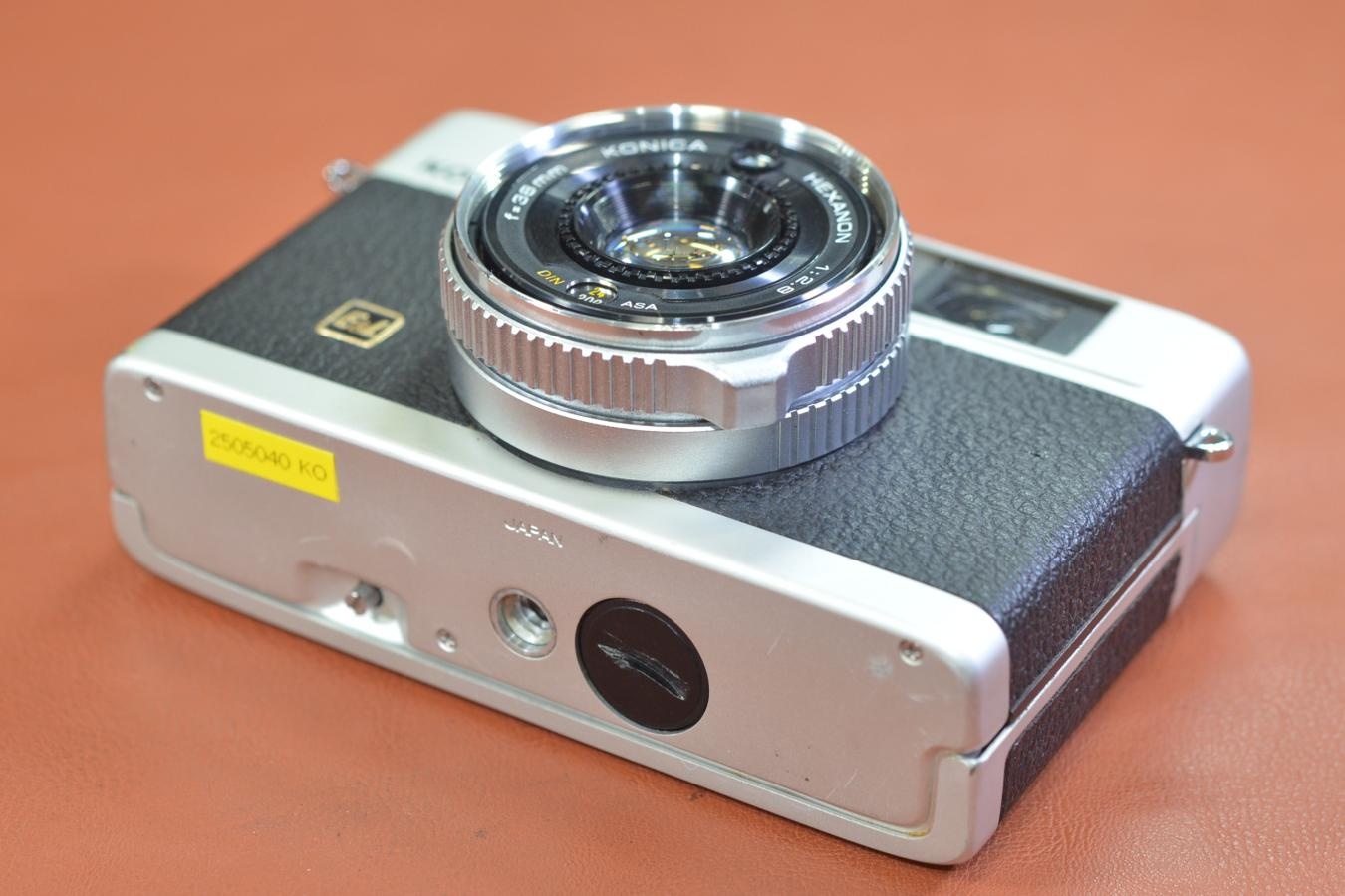 KONICA C35 E&L Silver モルト交換済 【KONICA HEXANON 38/2.8 レンズ搭載】