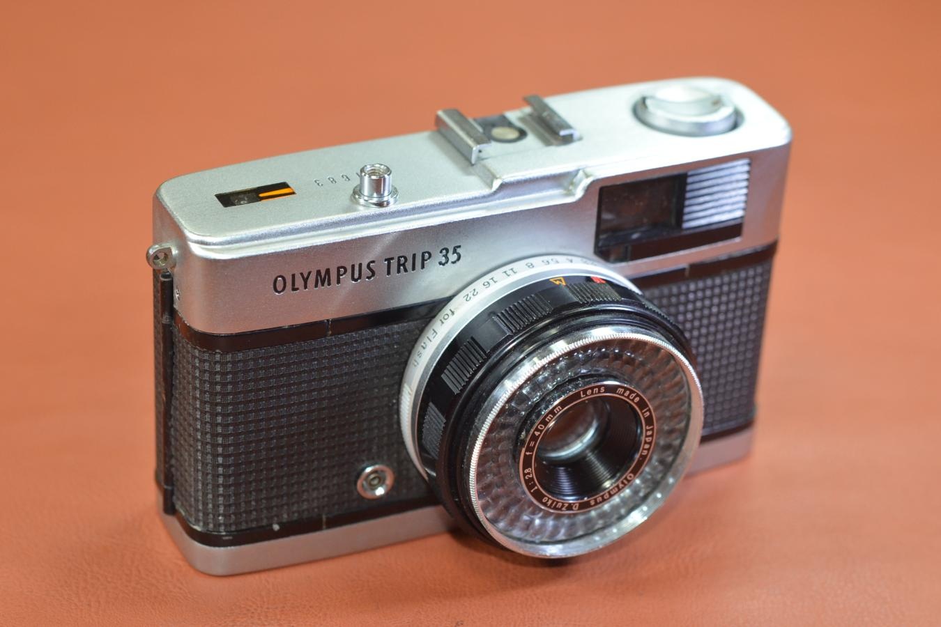 OLYMPUS TRIP 35 Silver【Olympus D.Zuiko 40/2.8 レンズ搭載】