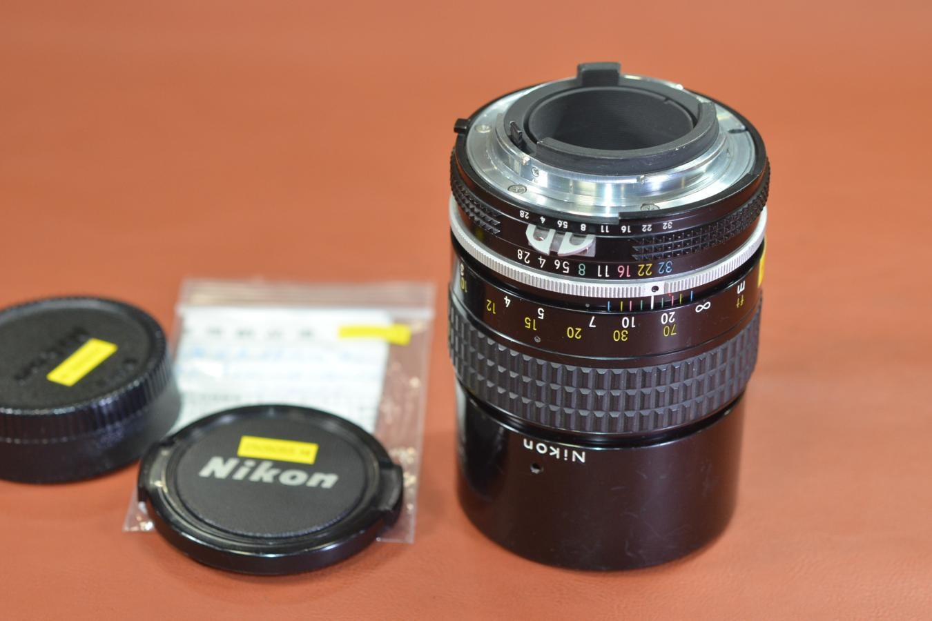 Nikon Ai NIKKOR 135mm F2.8 【整備済】
