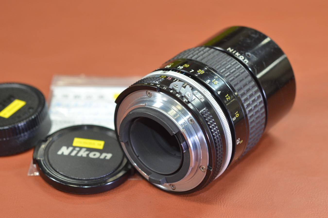 Nikon Ai NIKKOR 135mm F2.8 【整備済】