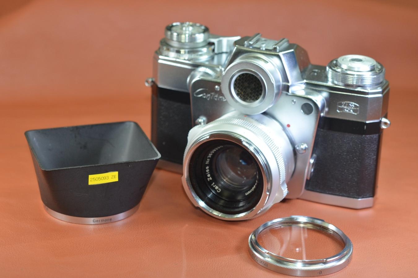 Contarex Bullseye  Carl Zeiss Planar 50/2付 【純正フード、フィルター付】※キレイな物をお探しの方必見!!自信ありの逸品!!