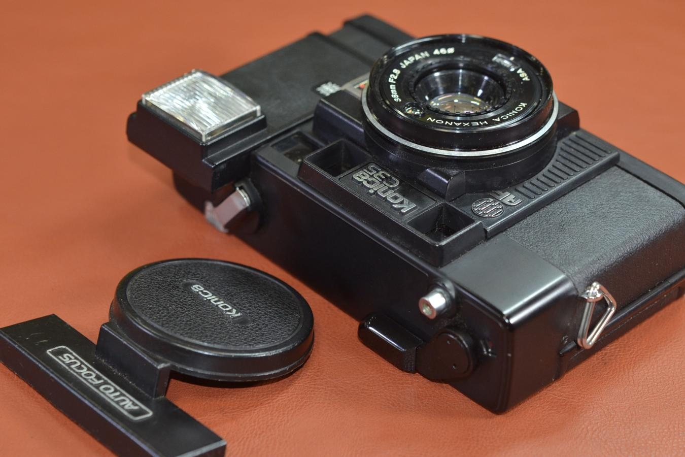 KONICA C35 AF モルト交換済 通称:ジャスピンコニカ【KONICA HEXANON 35/2.8 レンズ搭載】